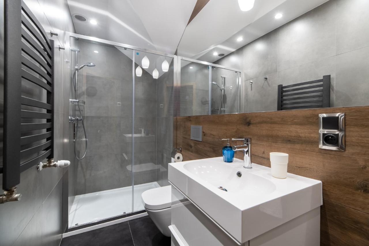 Neo Unique & Bright Apartments, Free Parking, 15Min Old Town & Kazimierz - By Homelike Krakow Cracóvia Exterior foto